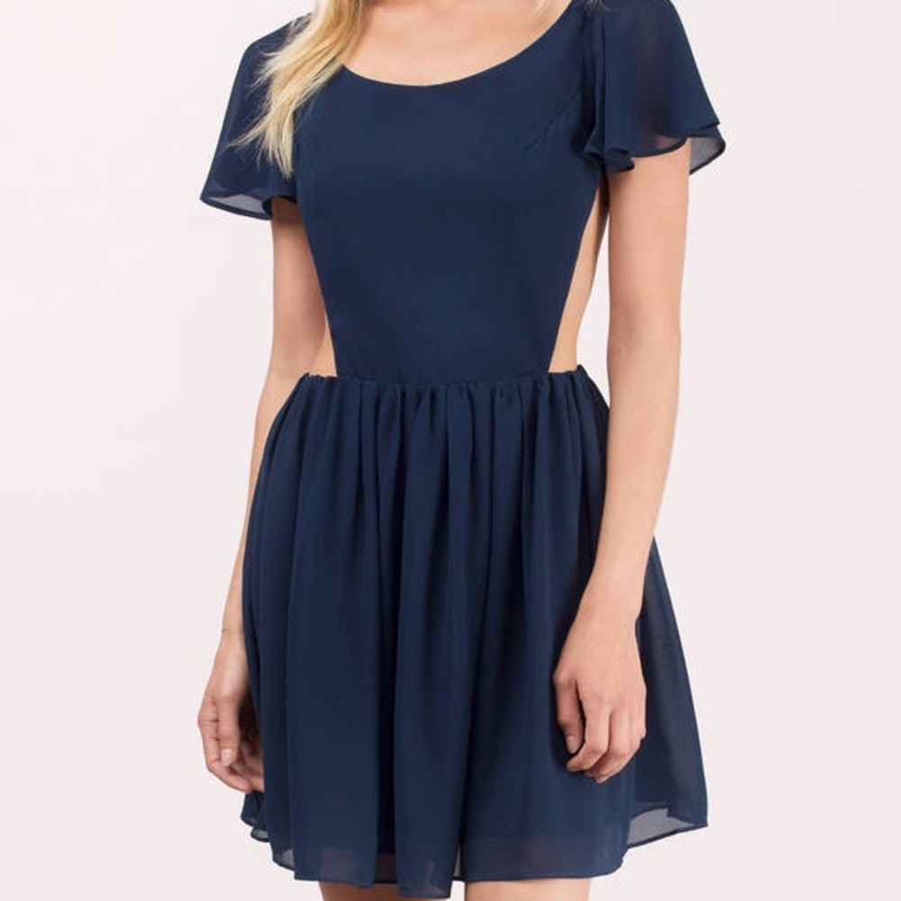 NWT Tobi Skater backless short sleeve dress